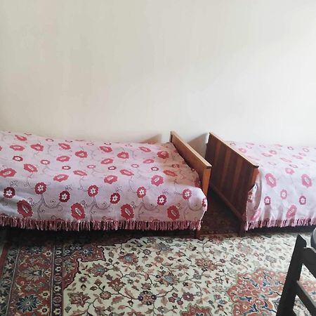 Guest House Tall Rooms Зугдиди Екстериор снимка